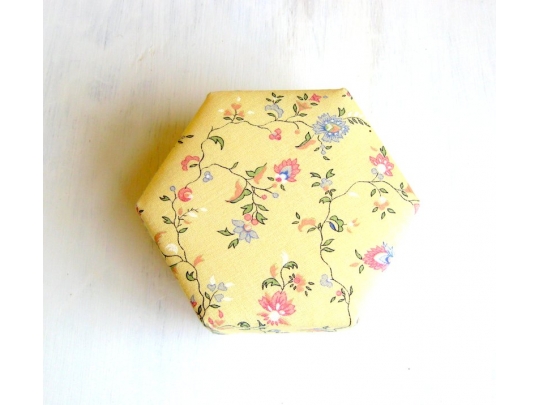 Fabric covered box, lidded img_2134.jpg