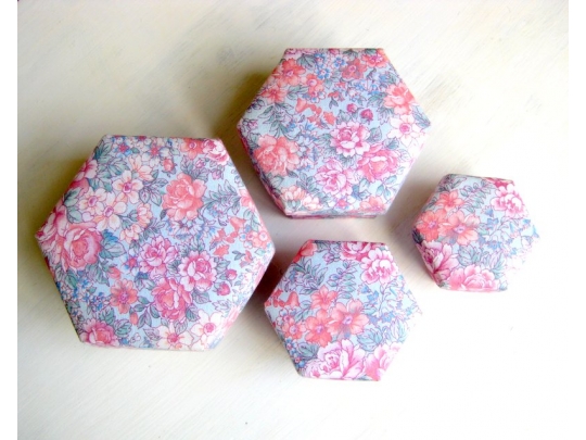 Container, fabric covered, lidded img_2154.jpg