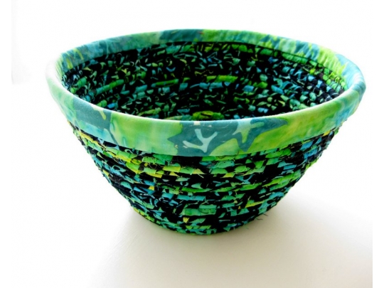 Coiled fabric bowl, fabric edge img_2870.jpg