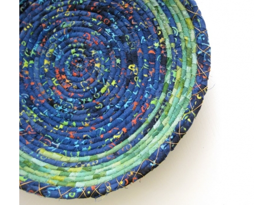Coiled fabric bowl img_2888.jpg